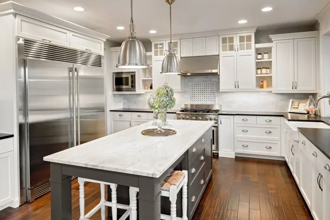 Kitchen by E&R Home Solutions