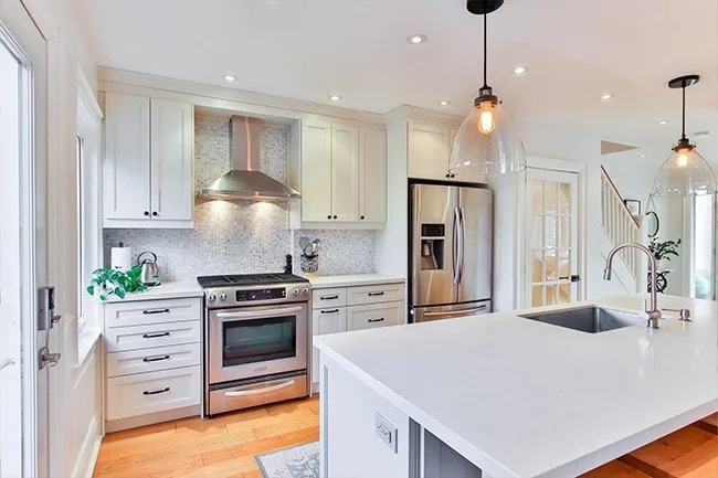 Traditional Kitchen Remodel by E&R Home Solutions — Project 1 project photo