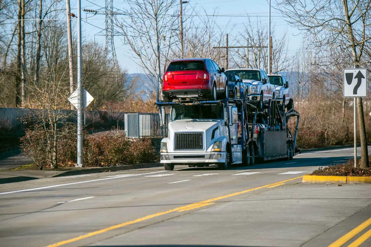large auto transporting 18 wheeler