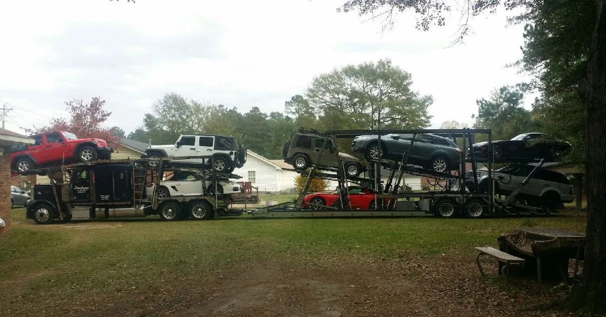 geyers auto transport truck in transit to florida