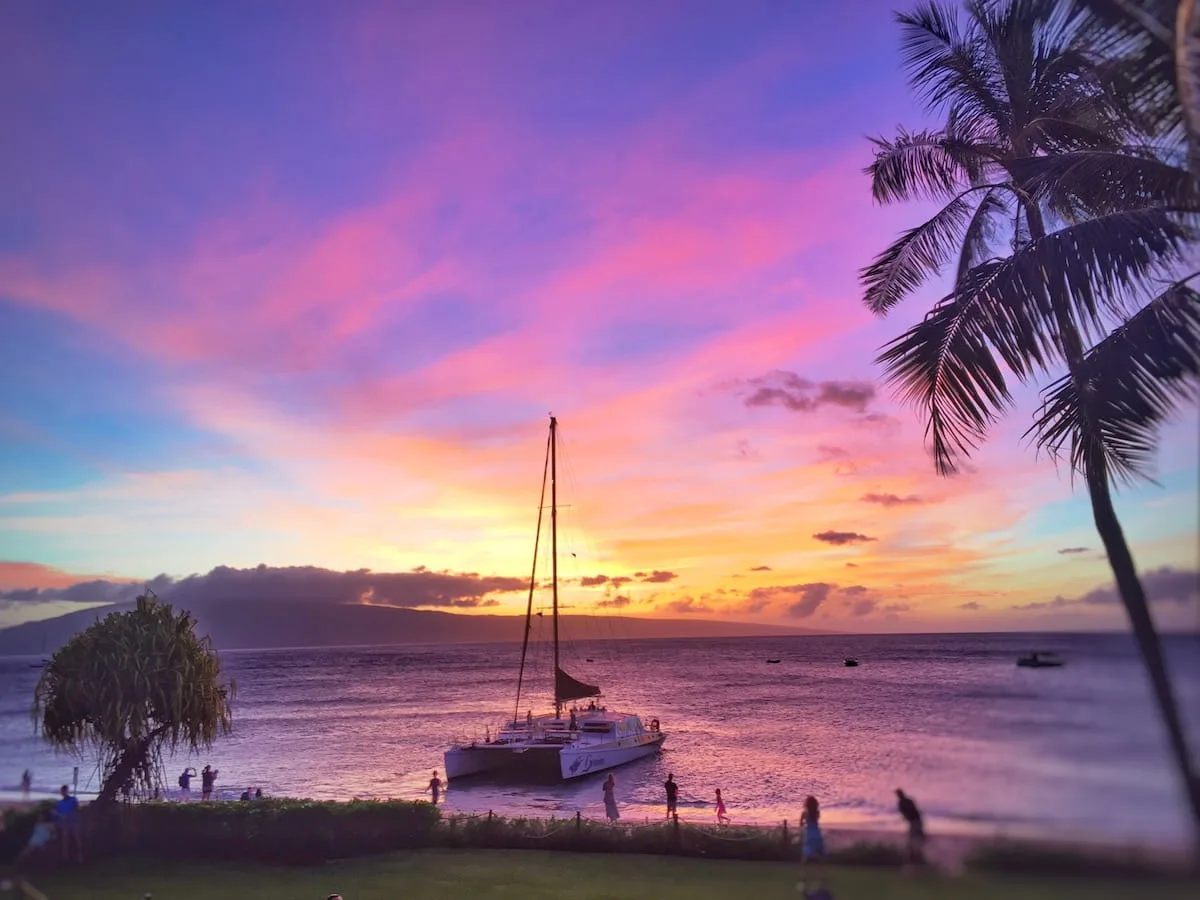 Maui Real Estate Market Update Q3 2024 Vol. 1 2 Maui Real Estate Market Update Q3 2024 Vol. 1 2