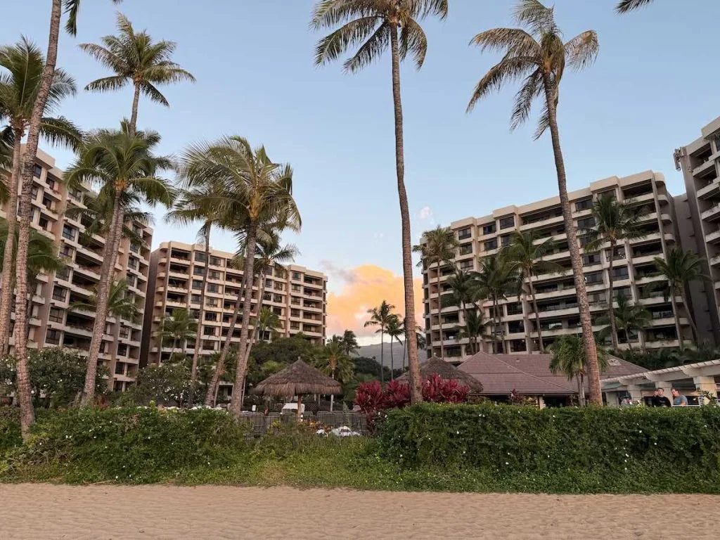 Ka'anapali Ali'i Condos for Sale derive much of their appeal from their extraordinary location. If you love Ka'anapali Beach, this development is located right on its golden sands. 
