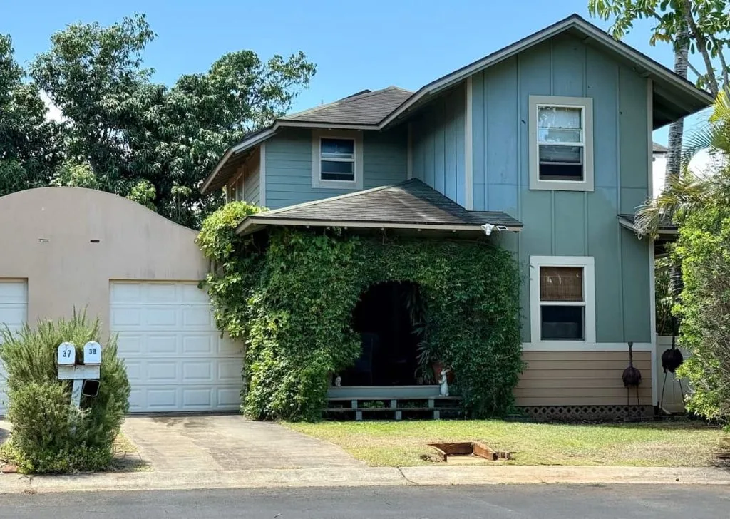 A home in the North Shore Village Paia Neighborhood