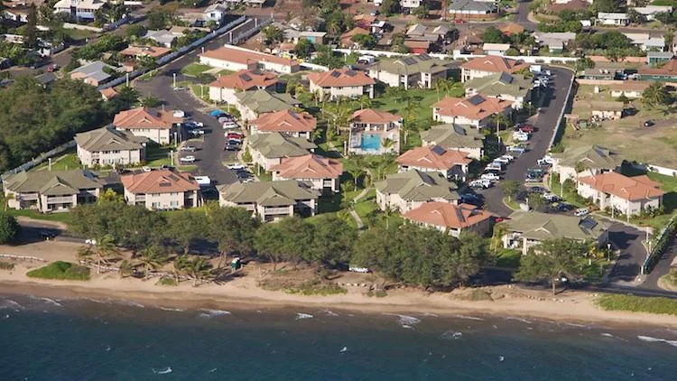 Kai Makani is located directly across from the beach