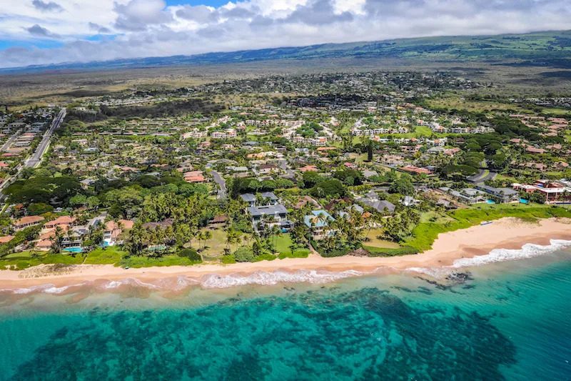 Keawakapu Beach is located across the street from Wailea Kai