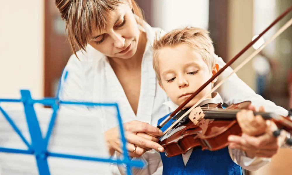 What Experts Want You to Know About Buying a Beginner Violin (Plus 5 Great Options) 4 beginning violin