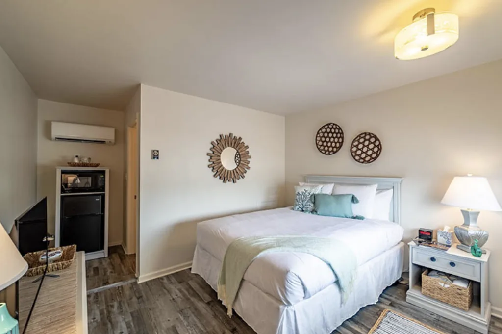 ocean glass inn rehoboth beach delaware