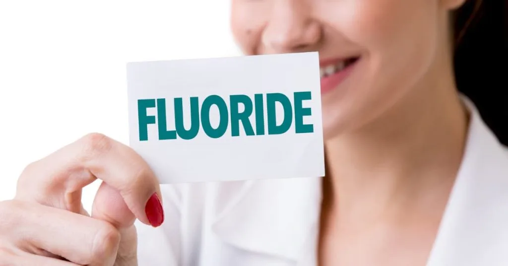 Fluoride varnish